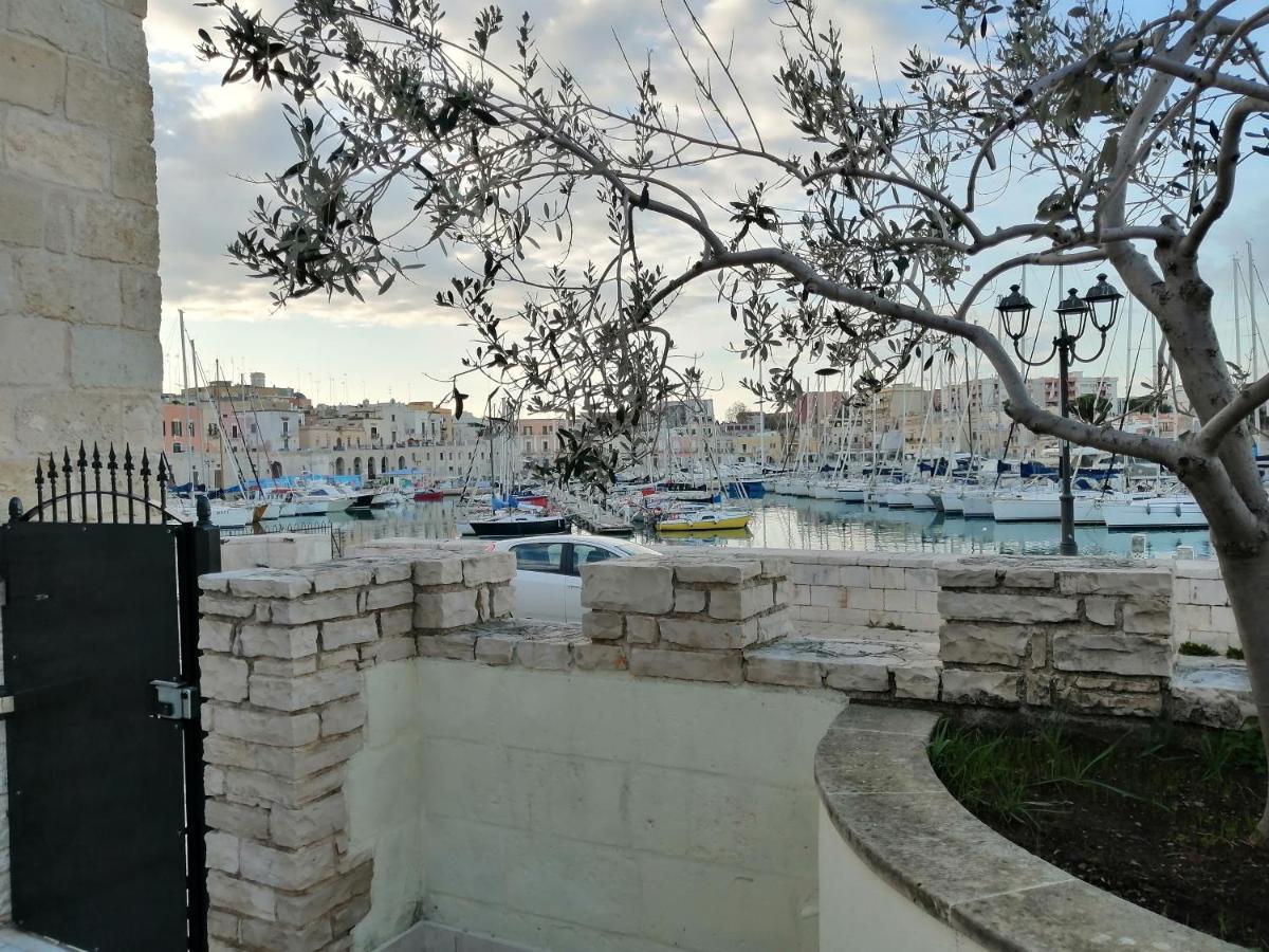 比谢列Tre Metri Sopra Il Mare别墅 外观 照片